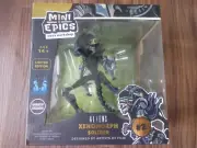 Weta Workshop Mini Epics Xenomorph Soldier #2 (Aliens) — GameStop Exclusive