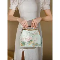 在飛比找ETMall東森購物網優惠-原創手提刺繡中國風旗袍包