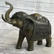 Handcrafted Detailed Real Bronze African Elephant by French Artist Bugatti Art