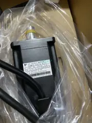 1pcs for brand new servo motor SGMAH-04A1A-HL11