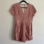 Francesca’s Women L Salmon Pink Lacy Overlay Cap Sleeve V Neck Shorts Romper NWT