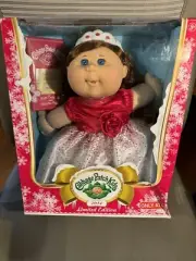 Cabbage Patch Kids Doll Brunette 2014 Limited Edition New in box