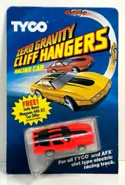 Tyco Zero Gravity Cliff Hangers 1983 Corvette HO Slot Car No. 7054 MOC