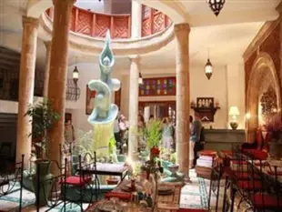 康沙里亞德旅館Riad Al Khansaa