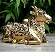 [Aakrati] Goddess Nandi Cow Sitting Position Brass Statue for Decoration 6.4 Inches Length 1200 Grams