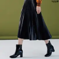 在飛比找momo購物網優惠-【Chudan 初丹】人造皮革百褶長裙
