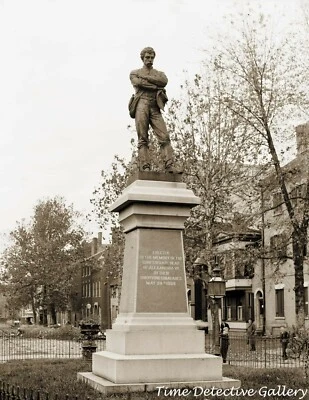 Confederate Monument, Alexandria, Virginia - circa 1900 - Historic Photo Print