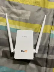 SETEK WiFi Range Extender Signal Booster Model SE-01 White and Fast!