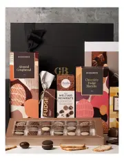 [Gourmet Basket] Cookie and Chocolate Delights Hamper