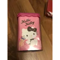 在飛比找蝦皮購物優惠-hello kitty花邊筆筒