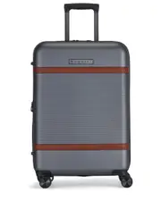 Bugatti Wellington Expandable 24in Medium Size Luggage