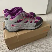BRAND NEW W BOX! Merrell 5.5 Moab 2 GIRLS Mid Waterproof Boot (Paloma/Berry)