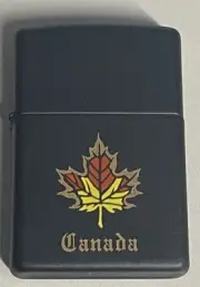 ZIPPO 2001 CANADA MAPLE LEAF BLACK MATTE NIAGARA FALL LIGHTER UNFIRED N BOX K796