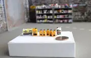 1/24; or choose 1/18 Automotive Oil products PENNZOIL Diorama Austin's Garage