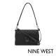 【NINE WEST】LEVVY 經典LOGO紋斜背包-黑色(556818)