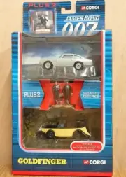 CORGI TY95902 James Bond Aston Martin DB5 & Rolls Royce 2 piece Model Gift Set