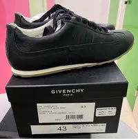 在飛比找Yahoo!奇摩拍賣優惠-Givenchy男休閒鞋 43