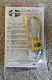 Mossberg Cable Lock with 2 Keys Security Protection Lockup Firearms Yellow NEW