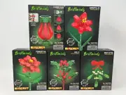 Brickcraft Bricktanicals Holiday Set Vase, Poinsetta, Holly, Mistletoe,Amaryllis