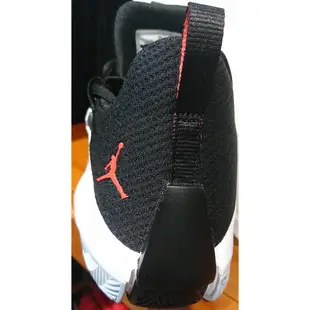 2018 九月 JUMPMAN AIR JORDAN HUSTLE XDR 籃球鞋 白黑紅 AQ0394-100