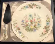 ~ AYNSLEY ~ WILD TUDOR ~ CAKE PLATE & CAKE SERVER - NEW IN ORIGINAL BOX