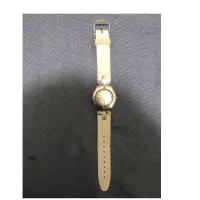 在飛比找蝦皮購物優惠-Swatch 白色鑲鑽手錶
