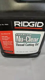 RIDGID NU-CLEAR THREADING OIL CAT# 70835 1 GALLON