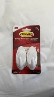 nwt 3m command hooks 2 pack