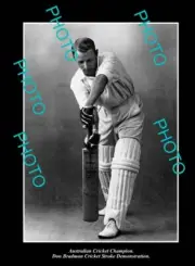 OLD POSTCARD SIZE PHOTO AUSTRALIAN CRICKET LEGEND DON BRADMAN STROKES c1930s 2
