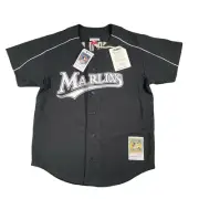 NWT Mitchell & Ness Dontrelle Willis 2003 Florida Marlins Cooperstown Jersey Med