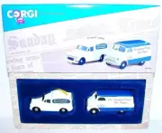 Corgi Toys 1:43 THE SUNDAY TIMES MORRIS 1000 & BEDFORD CA Classic Car Set MIB`91