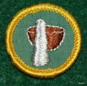 GIRL SCOUT CADETTE BADGE - PLASTIC BACK - CERAMICS & POTTERY - FREE SHIPPING