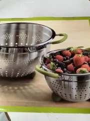 Stainless Steel Colander Set And Bamboo Cutting Board