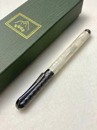 老山羊鋼筆3952噍吧哖珍珠母貝雙色鋼尖鋼筆
