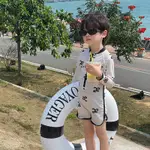 2024夏季泳裝 韓版新品 男童字母連身泳衣長袖防晒寶寶包邊速乾衣