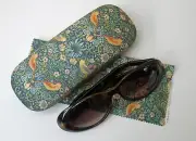 William Morris Strawberry Thief Hard Glasses Case