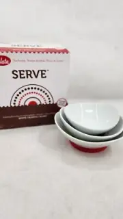 NEW Velata 3 Nesting Bowls-White-Round w/Colored Silicone Bases