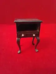 Bespaq (Sterling Miniatures) Dollhouse Petite Table 1:12 Scale Mahogany #2
