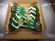 1 BOX OF LIBMAN TILE & GROUT BRUSHES # 001-8006 (TOTAL OF 6 BRUSHES = 1 BOX)