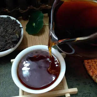 黑茶廣西梧州特產古樹陳年老六堡茶棗香磚農家黑茶茶葉250克陳香