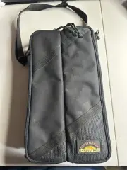 California Innovations Insulated Bag With Glasses, Corkscrew And Pourer