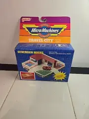 Micro Machines Travel City Suburban House Fold-Up Play Set 1987 Galoob #6410 New