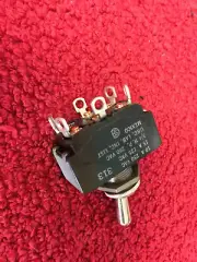 969 HH SMITH TOGGLE SWITCH DPDT 15A ON-OFF NOS