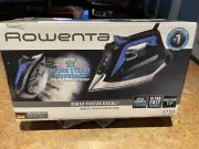 BRAND NEW BLUE ROWENTA FOCUS EXCEL DW5260 STEAM IRON 1715 WATT