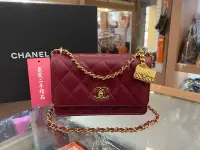 在飛比找Yahoo!奇摩拍賣優惠-☆最愛二手精品☆ CHANEL Mini Woc 近全新紅色