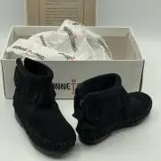 Minnetonka Child Kids Fringe Back Zip Black Bootie boots Size 7 NIB
