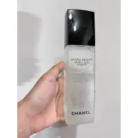 在飛比找蝦皮購物優惠-Chanel 香奈兒山茶花保濕微滴精萃再生露150ml