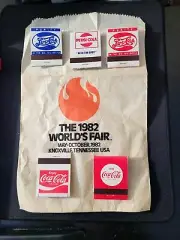Vintage 1982 Worlds Fair Coca Cola, Pepsi Cola 5 Matchbooks With Bag