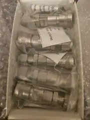 5 (NEW) SWAGELOK Stainless S/S SS-QC6-B1-600 3/8" NPT Quick-Connect Body