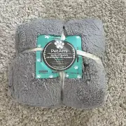PetAmi Premium Sherpa Waterproof Pet Blanket 40” X 60”, Gray, New W/o Tags